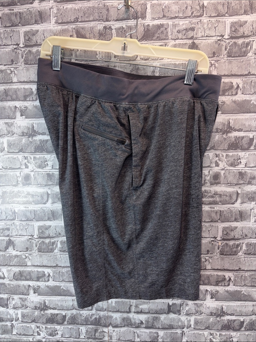 Men’s Lululemon Gray Active shorts